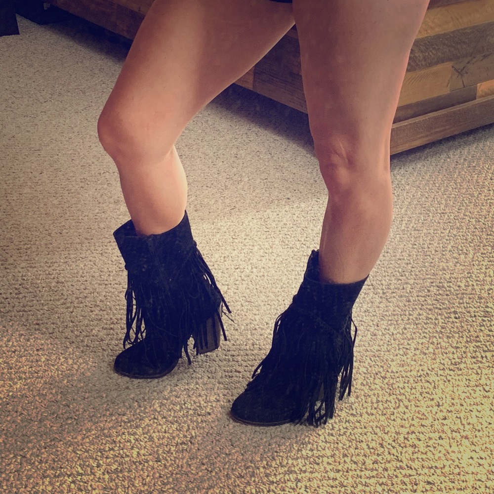 Black Fringe Suede boots with a 3 inch heel 👢